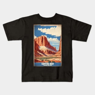 Capitol Reef National Park Texas USA Travel Tourism Retro Vintage Kids T-Shirt